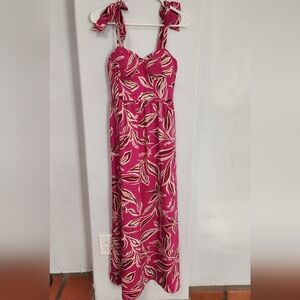 Elegant Pink Leaf Print Dress
